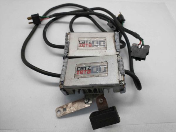 CATZ ZETA Headlight Halogen Lamp for Car - Used, Fits ZETASYSTEM 00 | Japanpricenet
