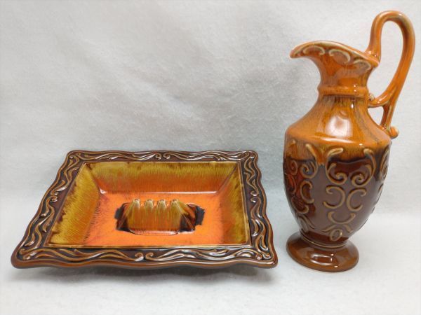 Ceramic Pitcher & Plate Set with Center Protrusion, Boxed, Used | Japanpricenet