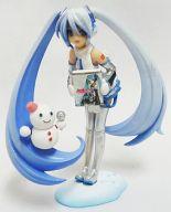 Hatsune Miku Vocaloid Figure with Yuki Hokkaido Souvenir, Used, Chitose Airport Limited