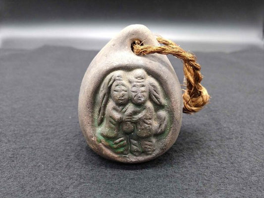 Vintage Earthen Bell Shrine Folk Art Amulet, 7.5cm x 5.8cm Used | Japanpricenet