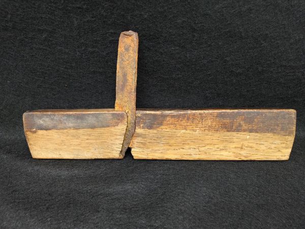 Vintage Carpenter's Hand Plane 9.25" Metal Rusted Old Tool Collection | Japanpricenet