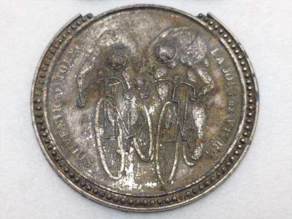 Tokyo Souvenir LA JOLE DE VIRE Bottle Opener Antique, Used, Collectible | Japanpricenet