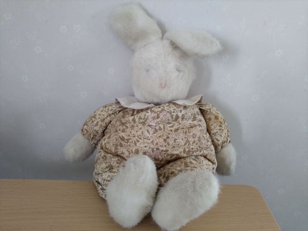 Eiko Kaiya White Rabbit Plush Toy Showa Retro Interior Decor Used | Japanpricenet