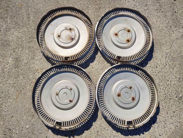 Old Car Laurel Wheel Cover Set of 4 Used S/Steel 21cm/8.3in | Japanpricenet
